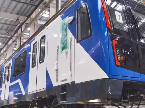 Покрытия для пассажирского железнодорожного транспорта