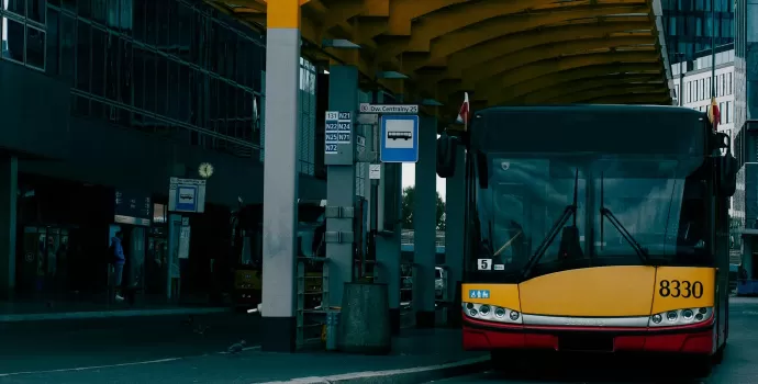 окраска элементов городской инфраструктуры